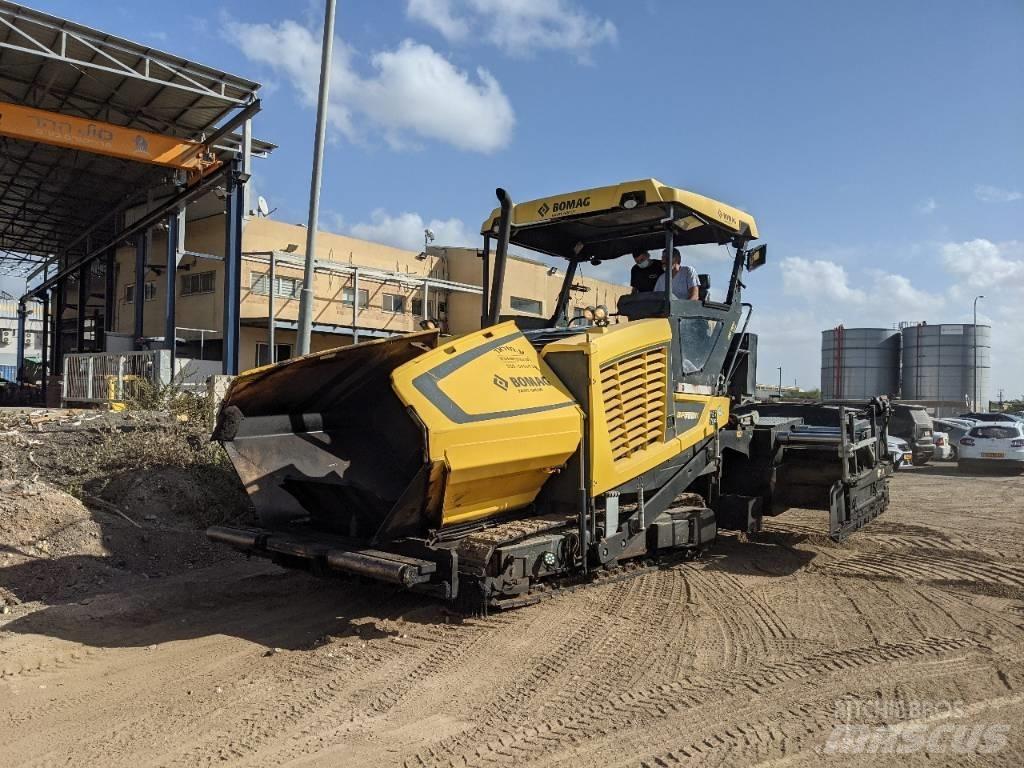 Bomag BF700C-2 Машини за асфалт
