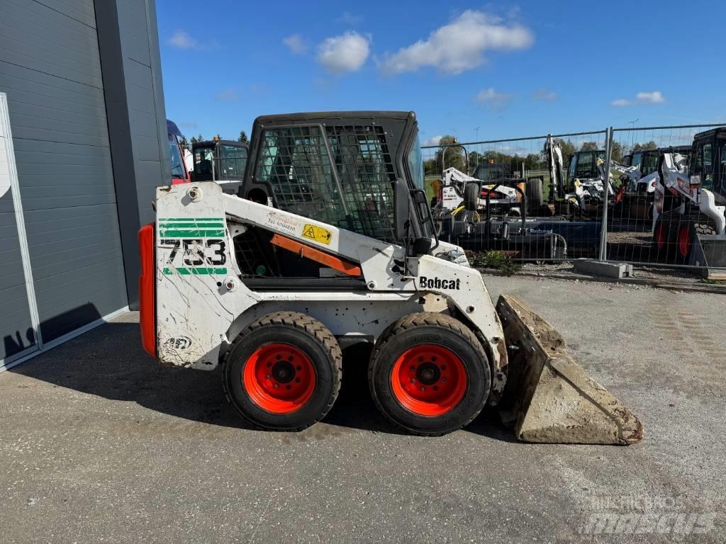 Bobcat 753 Колесни товарачи