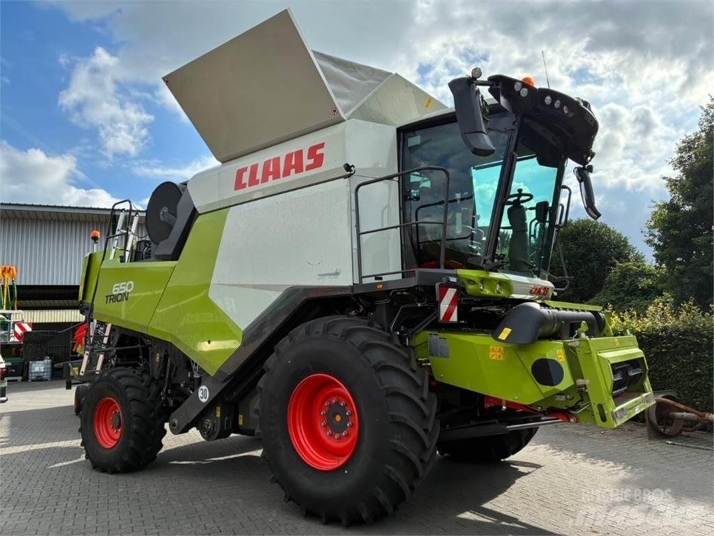 CLAAS Trion 650 Комбайни