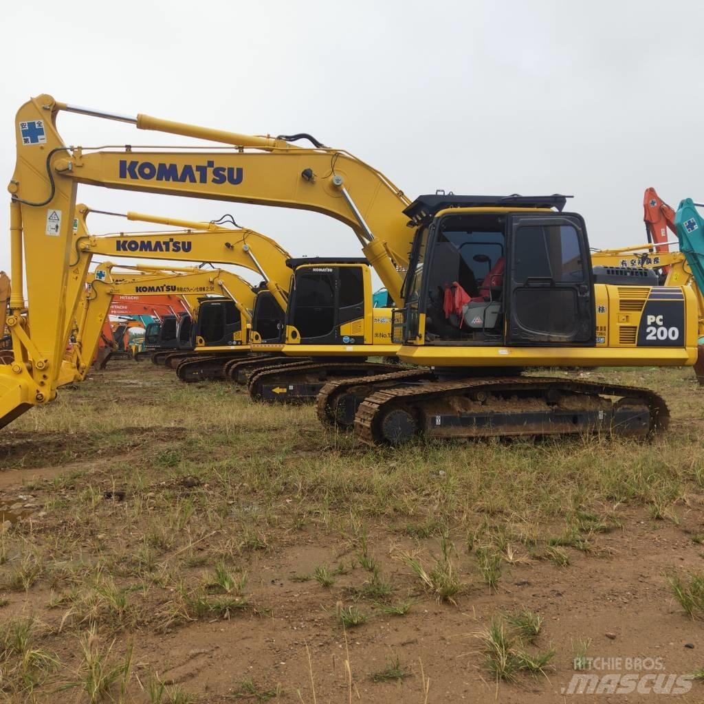 Komatsu PC200-8 Верижен екскаватор
