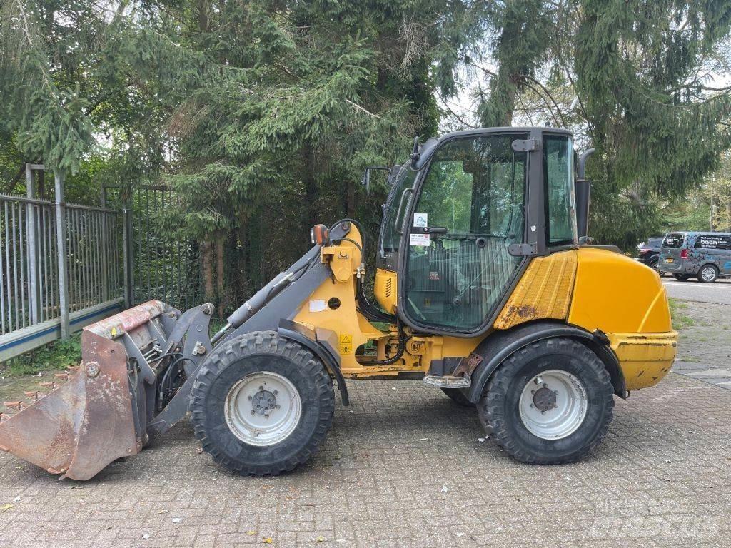 Volvo L25 Колесни товарачи