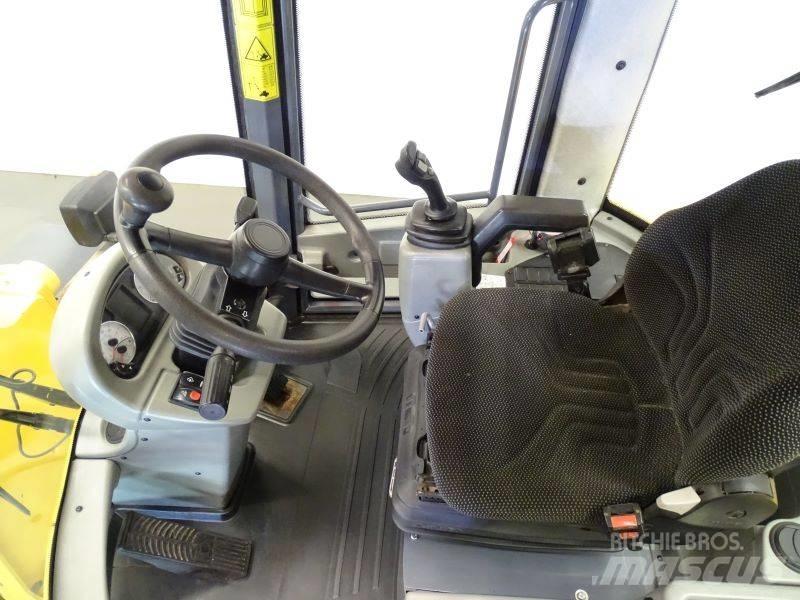 Yanmar V80 Колесни товарачи