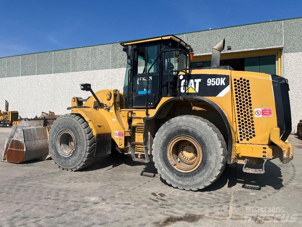 CAT 950K Колесни товарачи