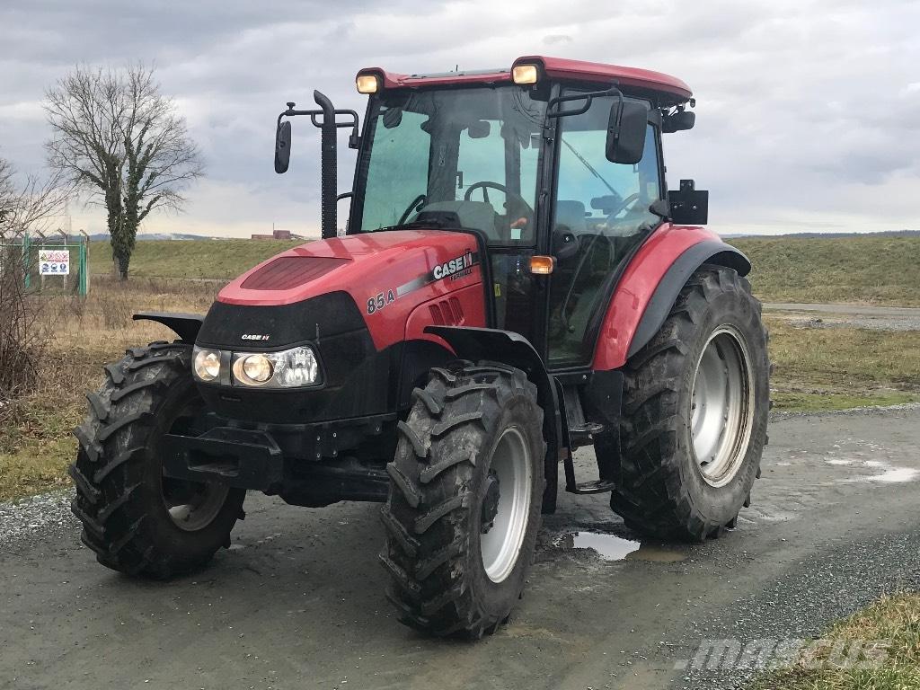 Case IH Farmall 85A Трактори