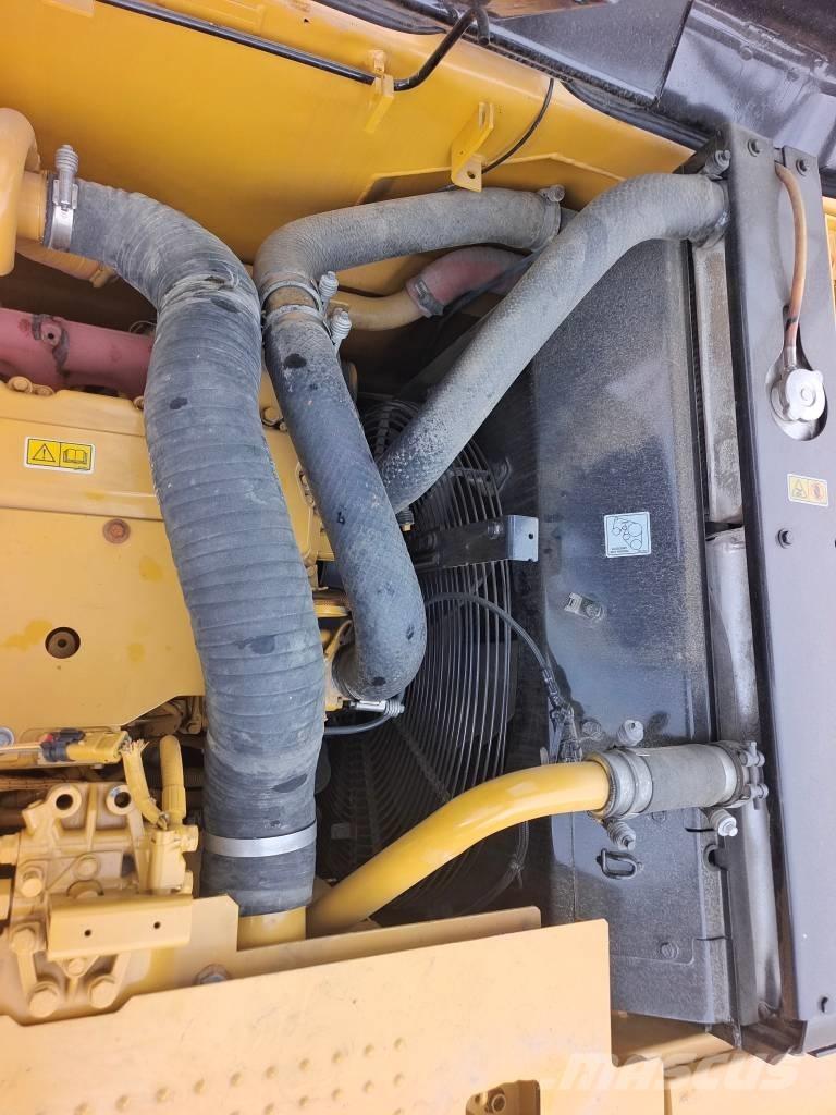 CAT 320 D2L Верижен екскаватор