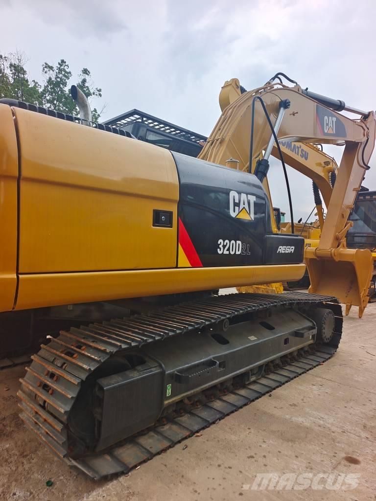 CAT 320 D2L Верижен екскаватор