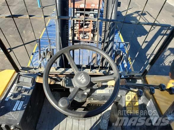 JCB 930 Камиони за херавни местности