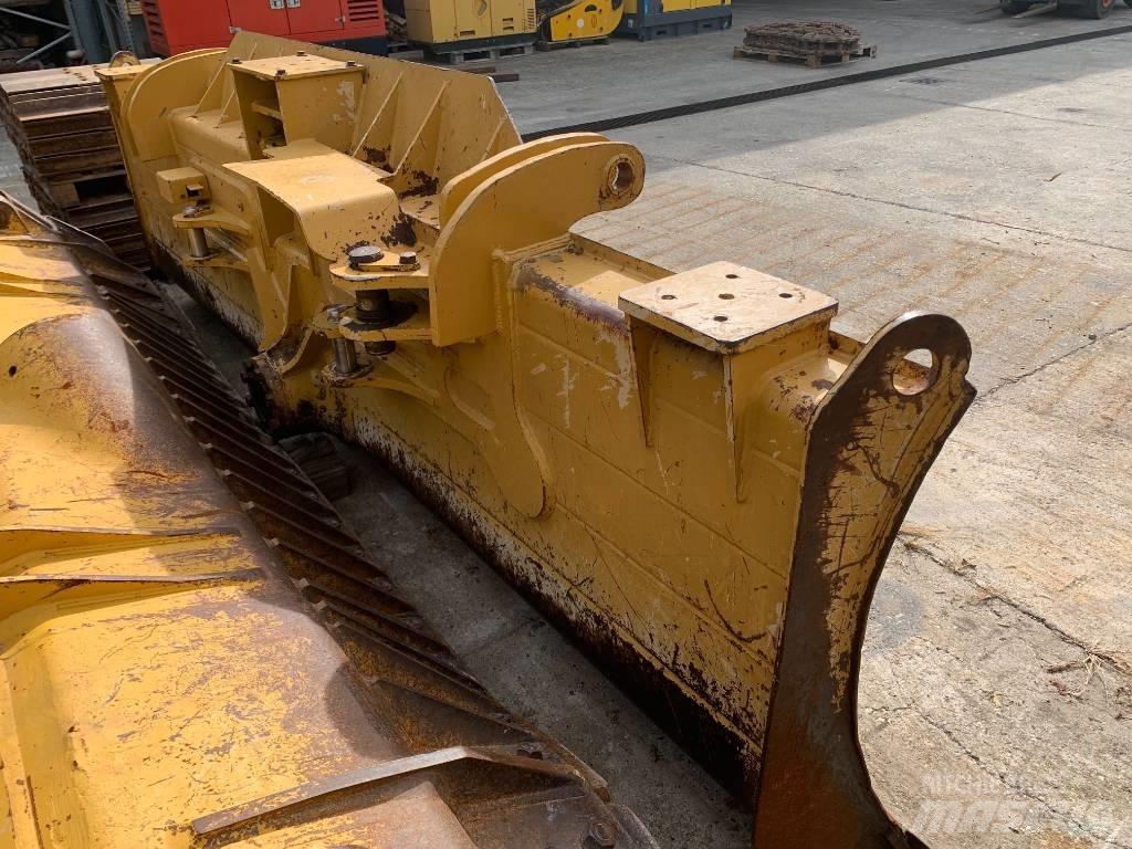 CAT D 6 N LGP Верижни булдозери
