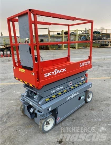 SkyJack SJ III 3219 Ножични работни платформи