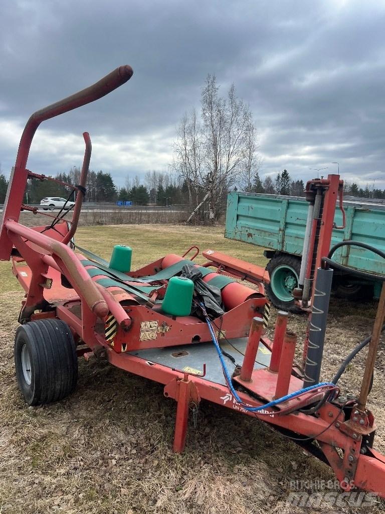 Kverneland UN 7517 Машини за опаковане