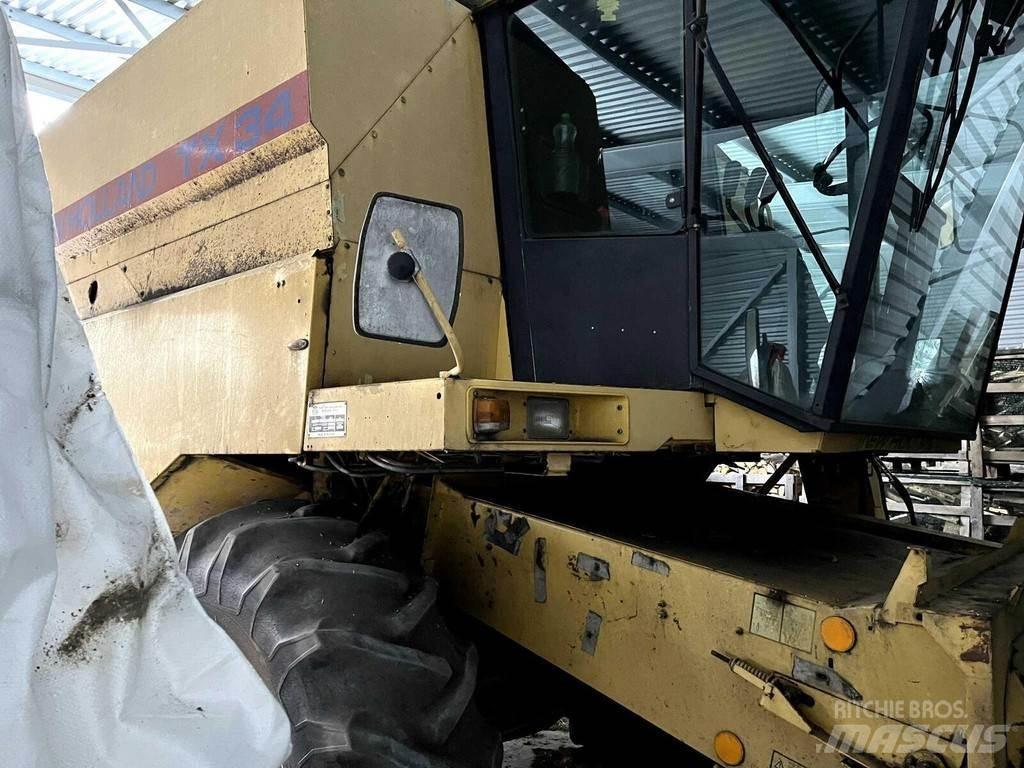 New Holland TX32 Комбайни
