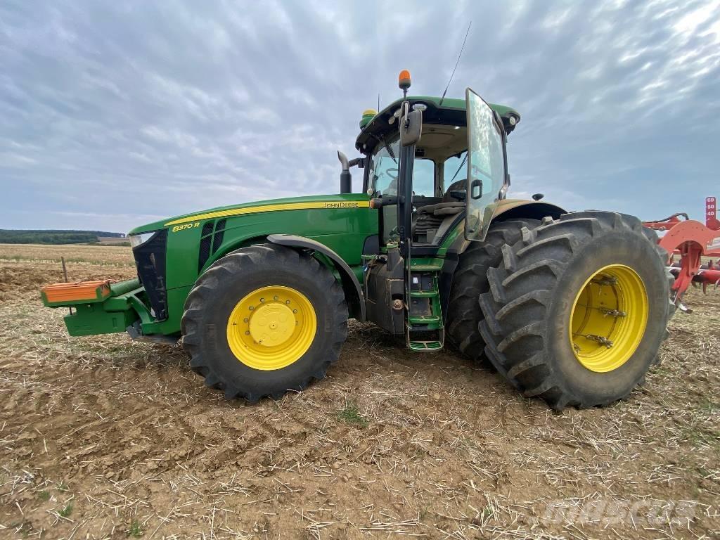 John Deere 8370 R Трактори