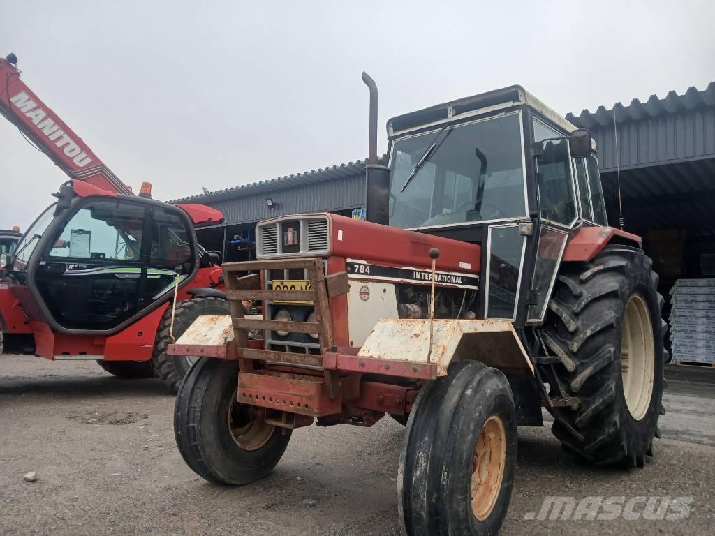 International 784 Трактори