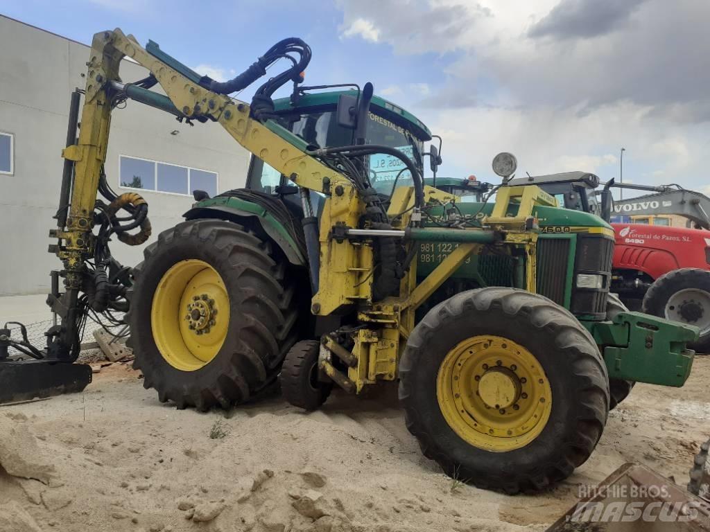 John Deere 7600 Трактори