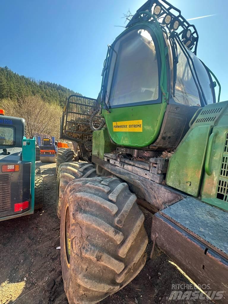 John Deere 810 E Форуардери