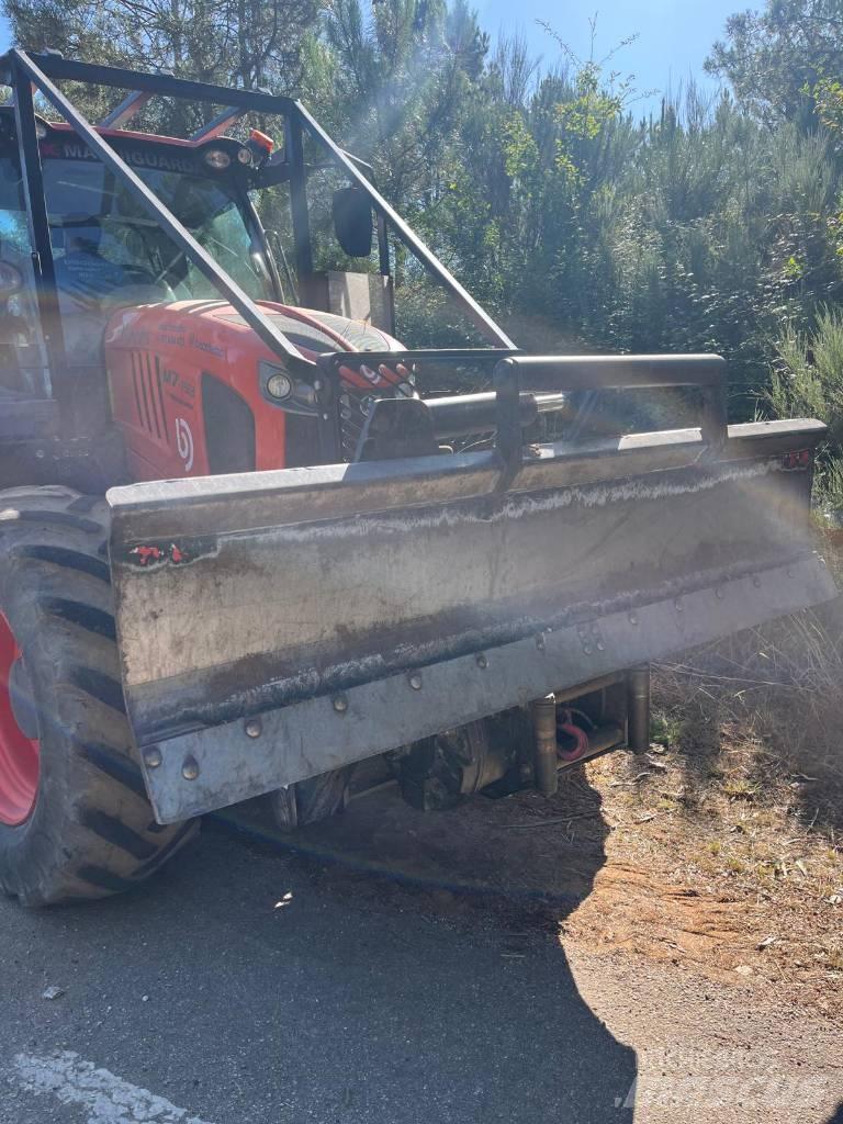Kubota M 7153 Горски трактори