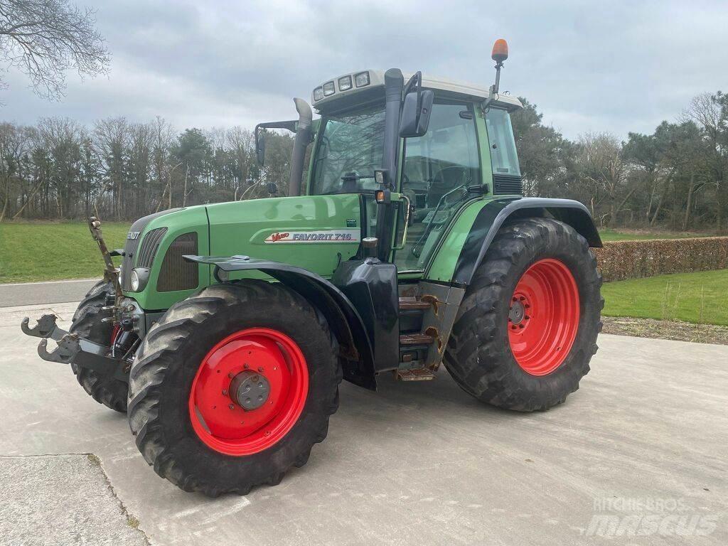 Fendt 716 Трактори