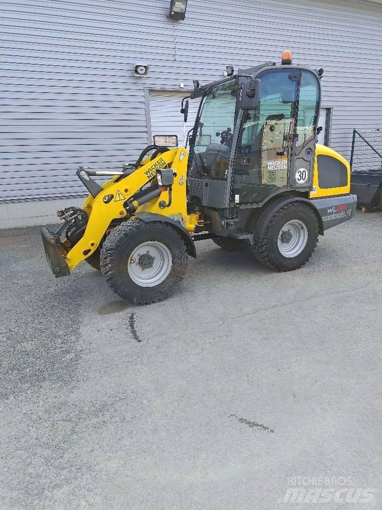 Wacker Neuson WL 38 Колесни товарачи