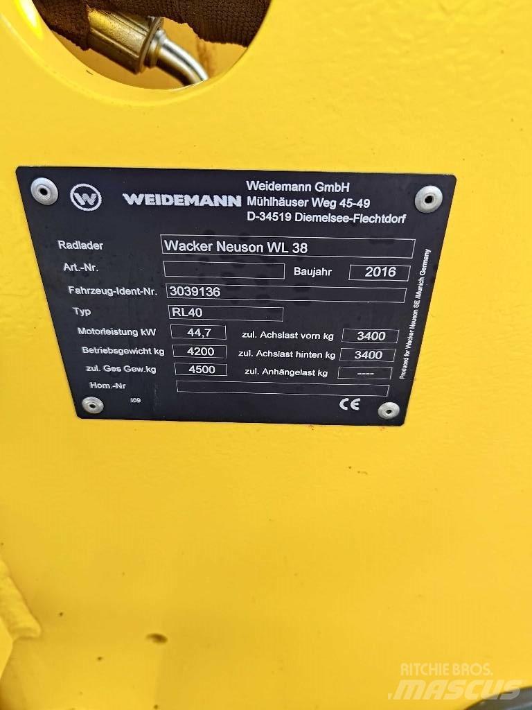 Wacker Neuson WL 38 Колесни товарачи