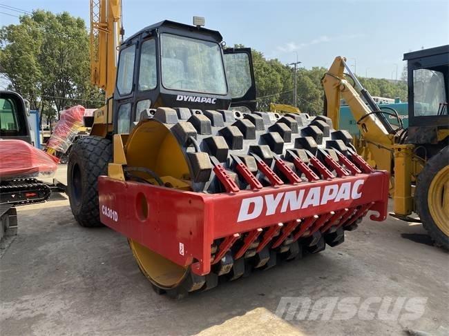 Dynapac CA 301 D Еднобарабанни ролки
