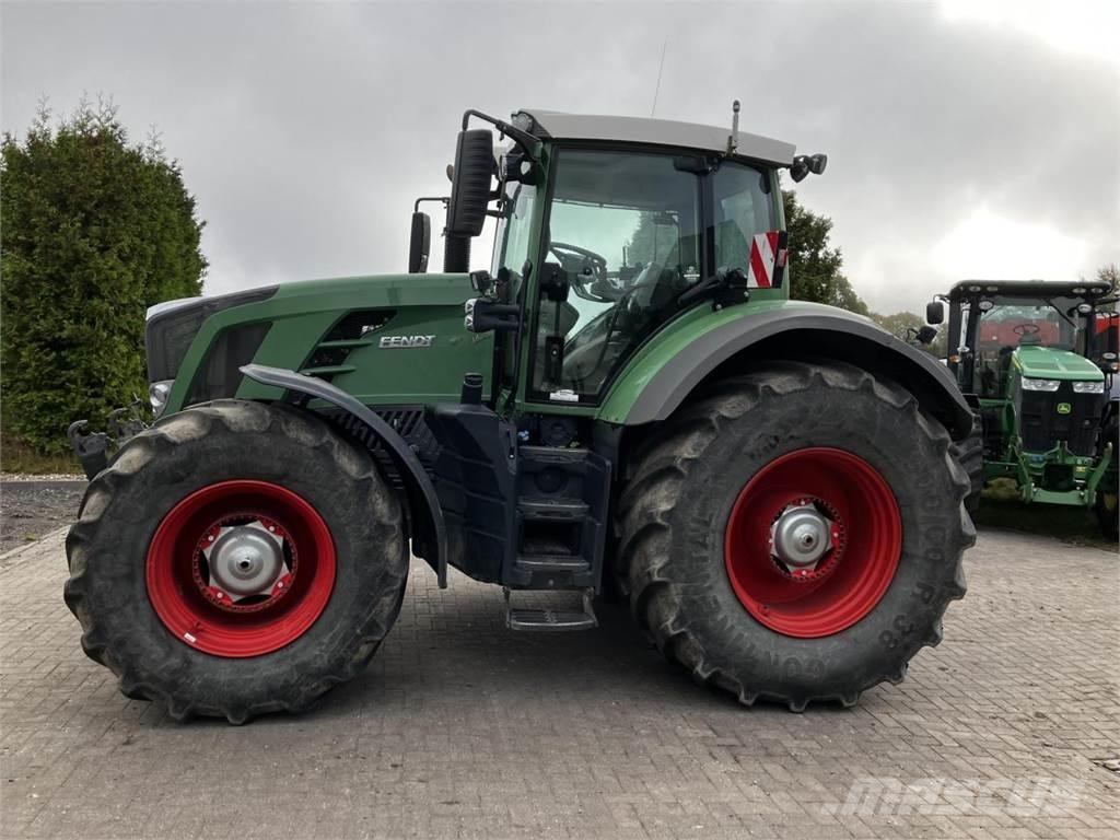 Fendt 828 Vario Трактори