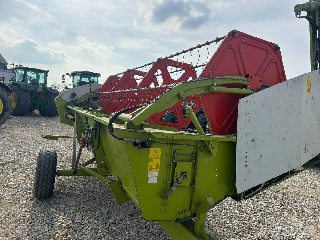 CLAAS Medion 310 Комбайни