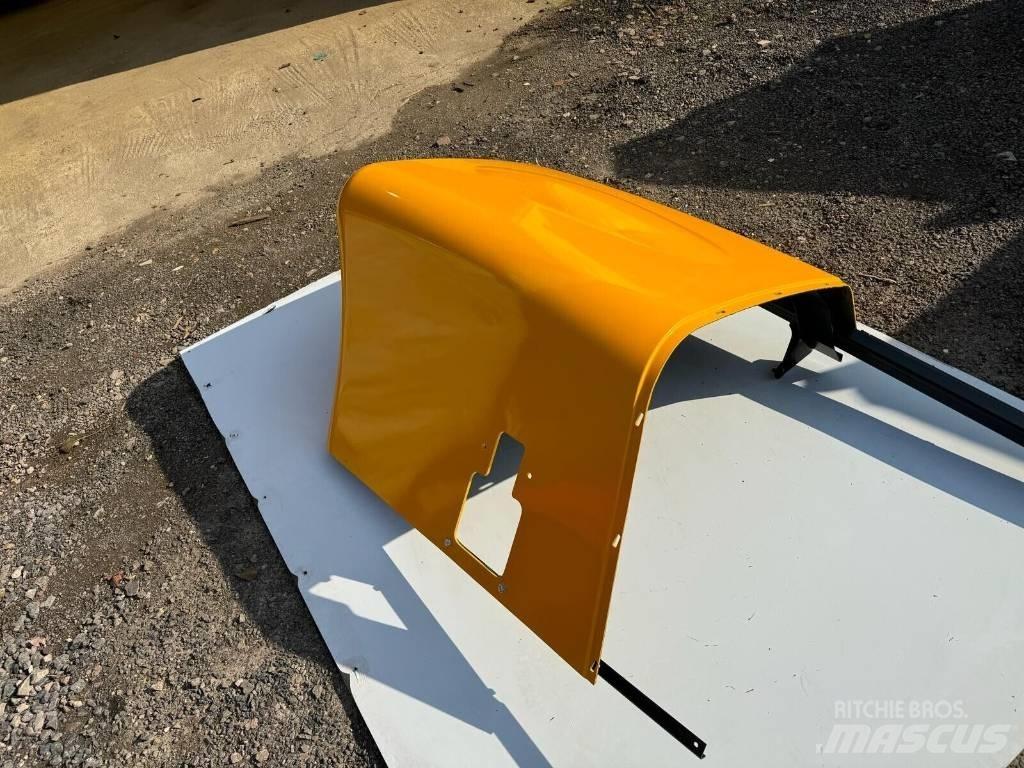 JCB ENGINE COVER Шаси