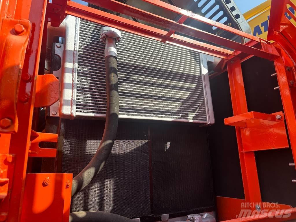 Doosan DX 300 Верижен екскаватор