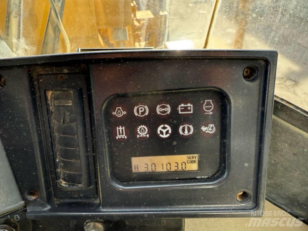 CAT 988 G Колесни товарачи