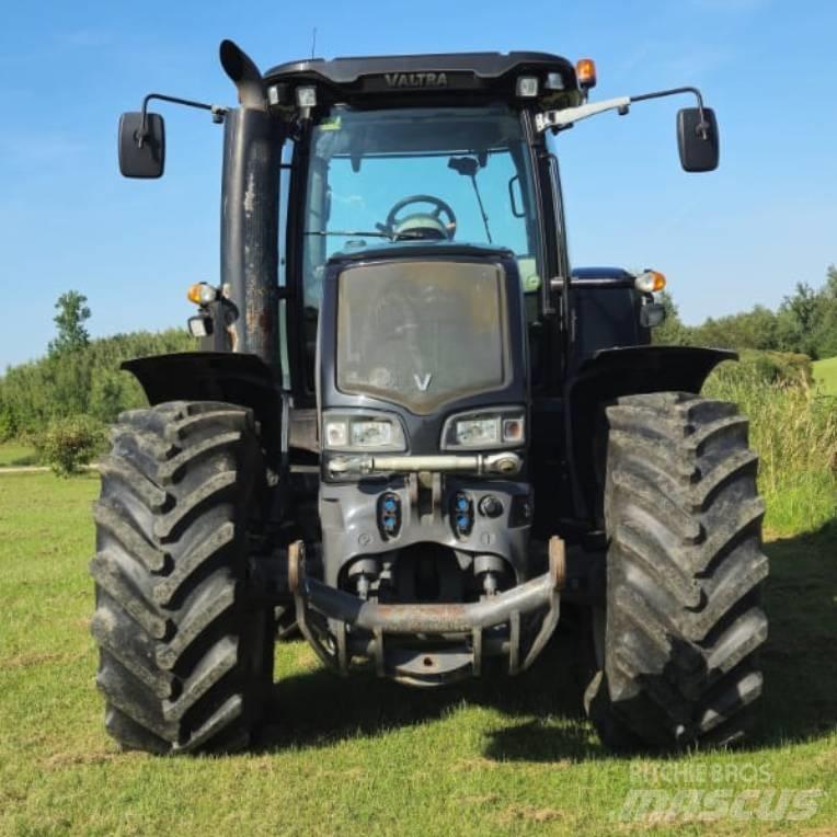 Valtra S 263 Трактори
