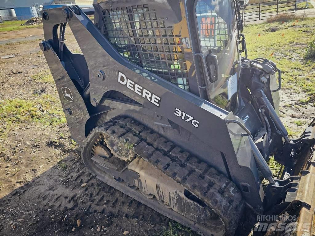 John Deere 317 G Мини товарачи
