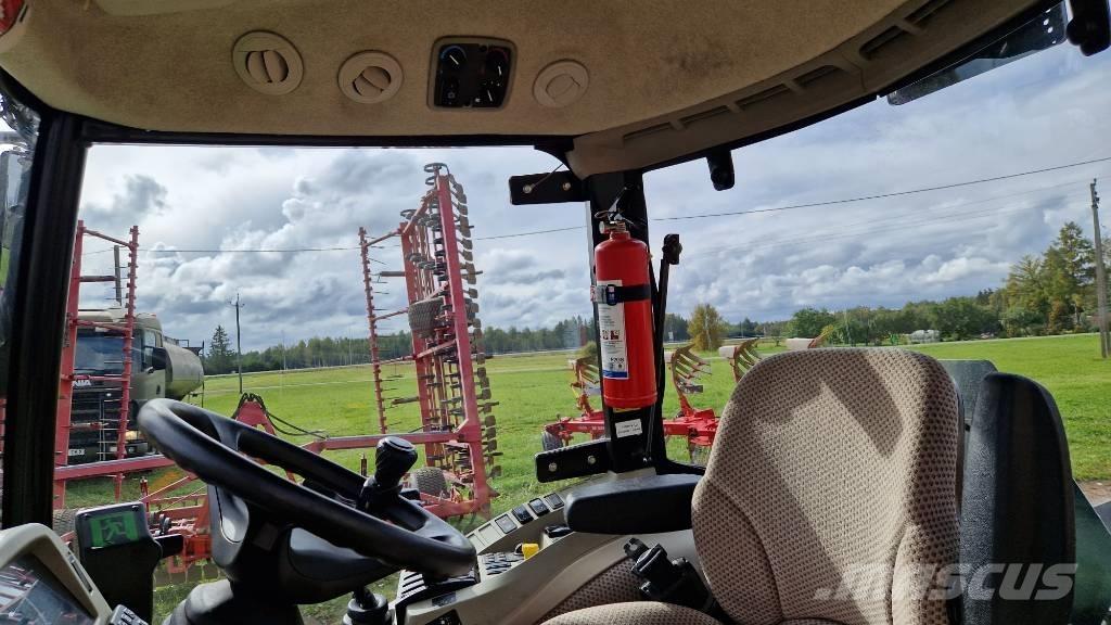 John Deere 4066 R Трактори