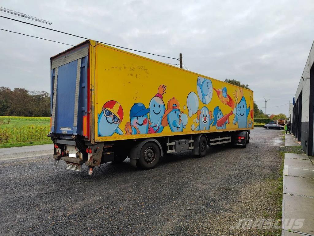 Renders X-Steering Полуремаркета фургони
