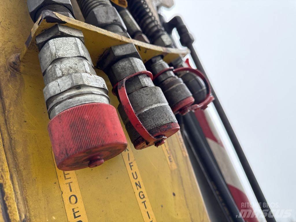 Wacker Neuson  Колесни екскаватори