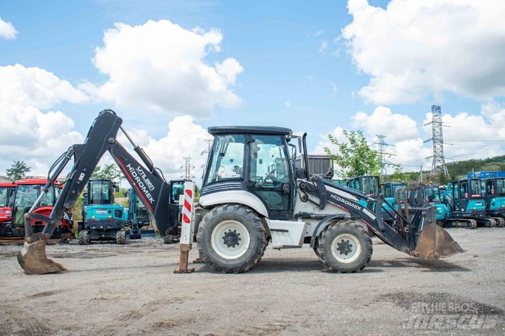 Hidromek 102 B Товарач със заден ексватор