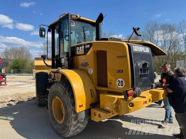 CAT 930 H Колесни товарачи