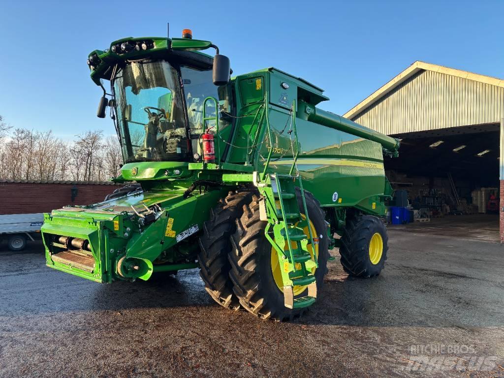 John Deere T670I 4WD Комбайни