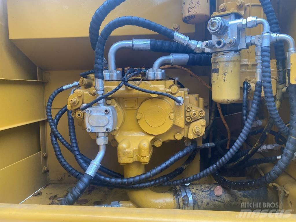 CAT 320 C L Верижен екскаватор