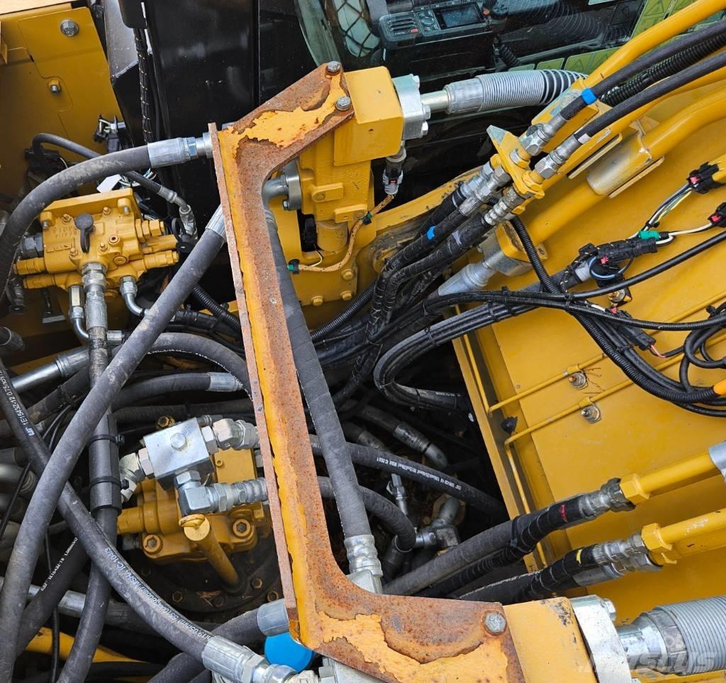 CAT 320 Верижен екскаватор