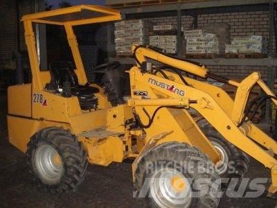 Mustang KL-278 Колесни товарачи