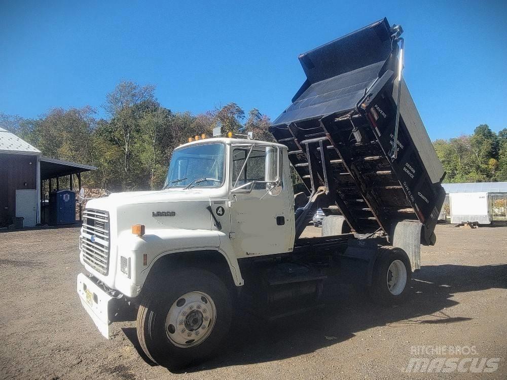 Ford L8000 Самосвал