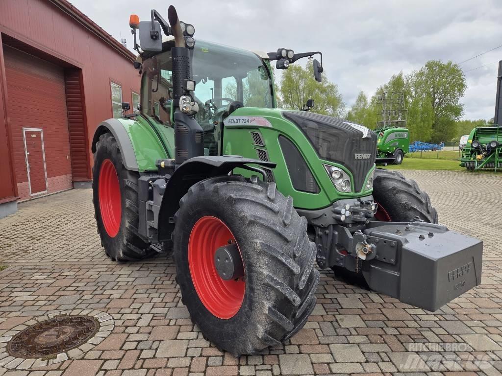 Fendt 724 Profi Plus Трактори