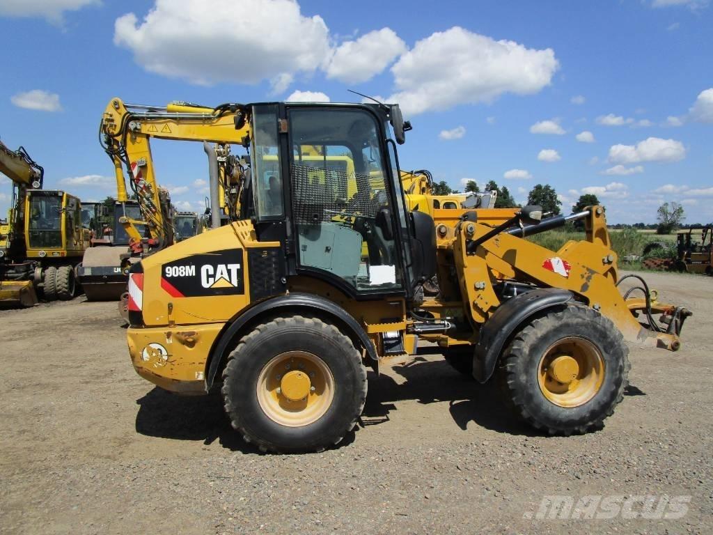 CAT 908 M Колесни товарачи