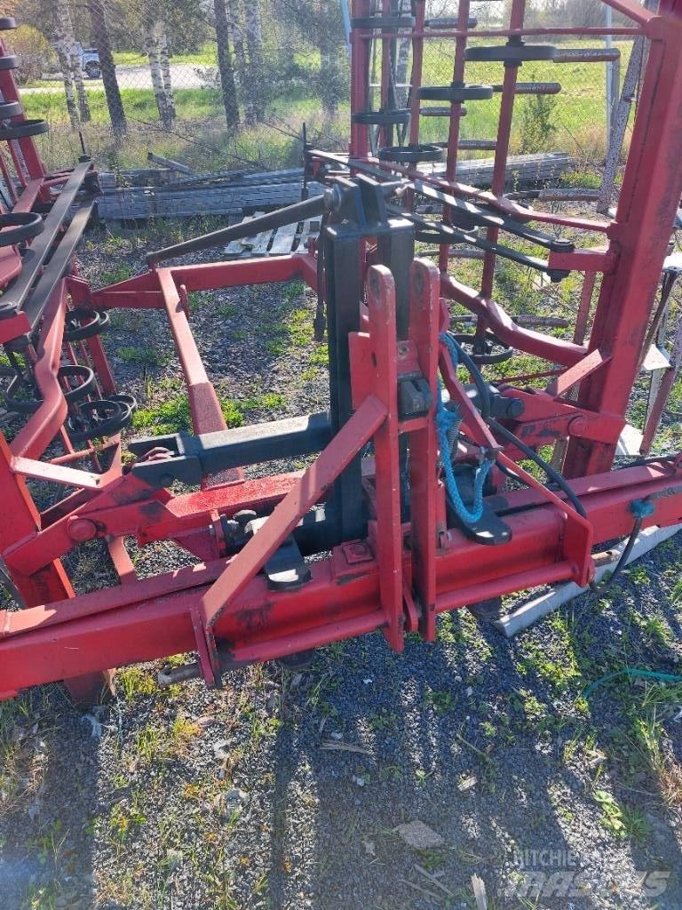 Potila SK 370 Брани