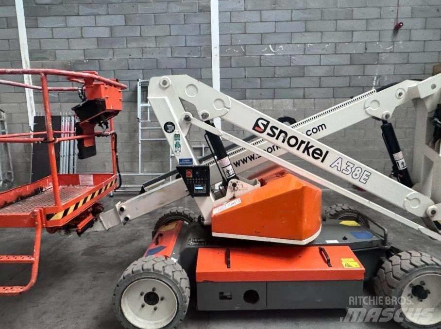 Snorkel A 38 E Съчленени стрелови подемници
