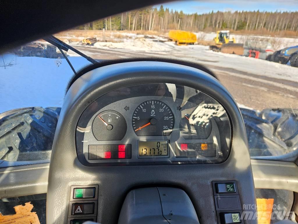 Valtra T171 Трактори