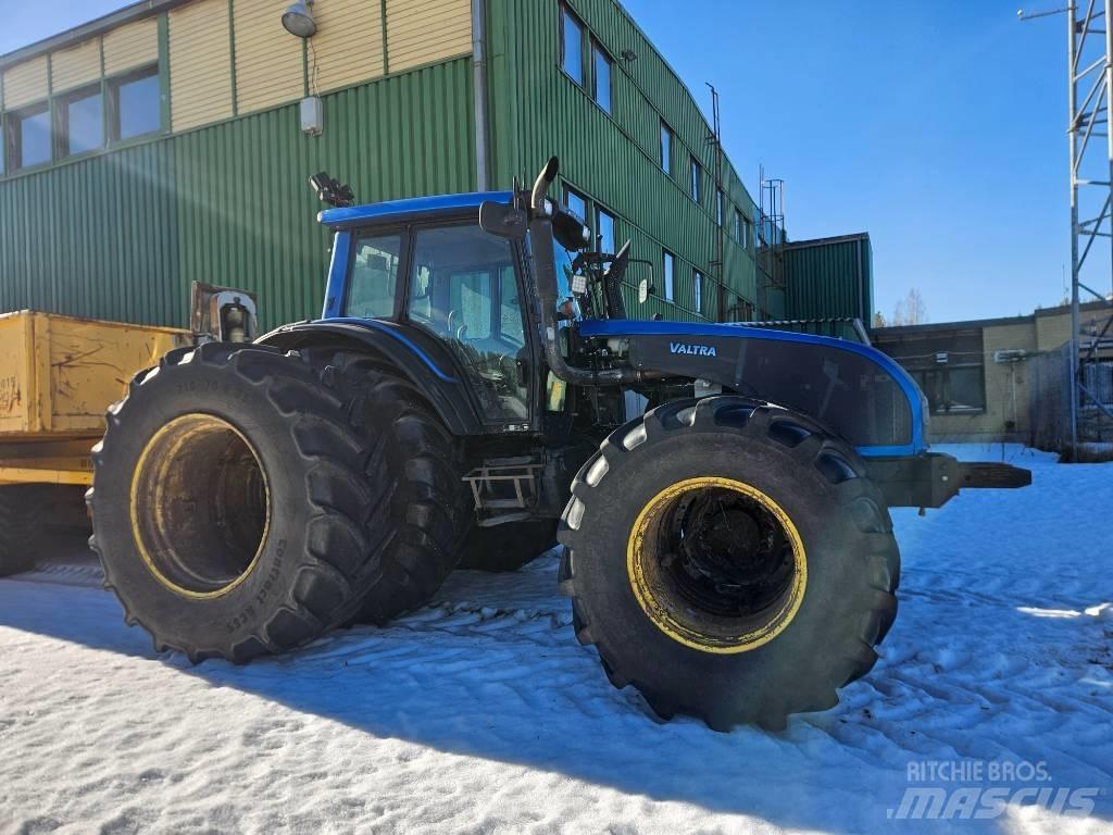 Valtra T171 Трактори