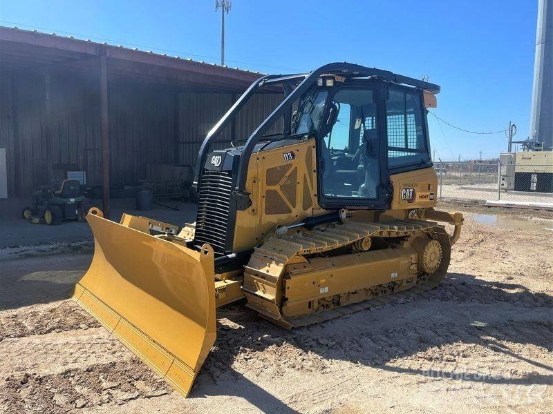 CAT D 3 Верижни булдозери
