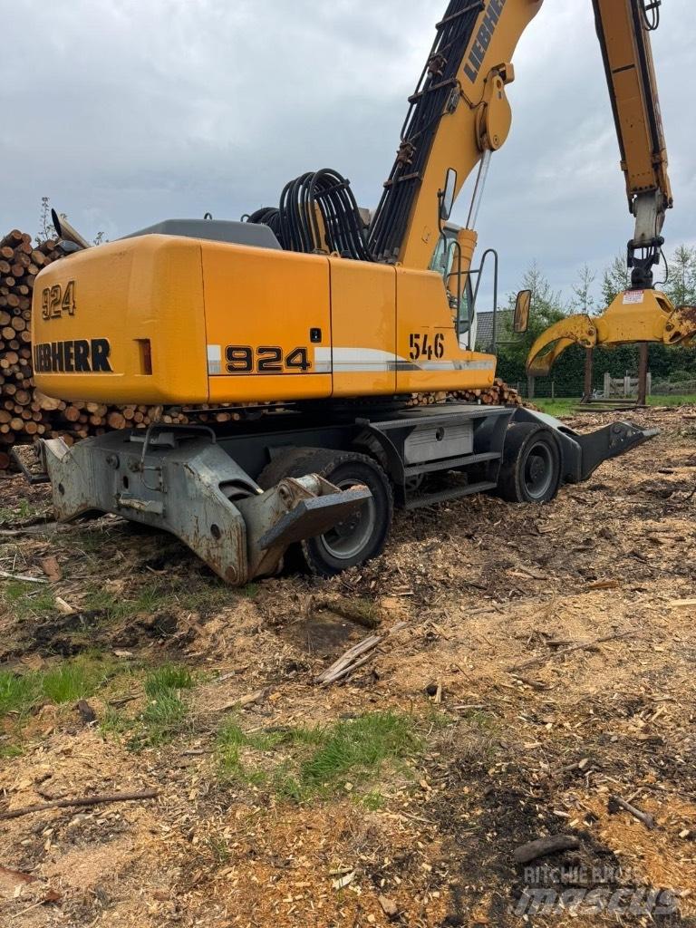 Liebherr 924 Други товарещи и копаещи и аксесоари