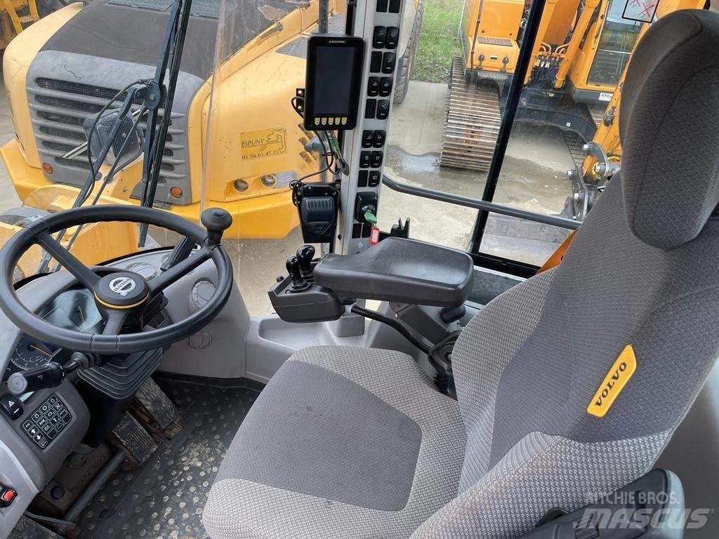 Volvo L 120 H Колесни товарачи